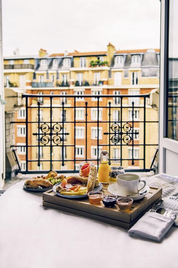 Superior Double Room with Balcony